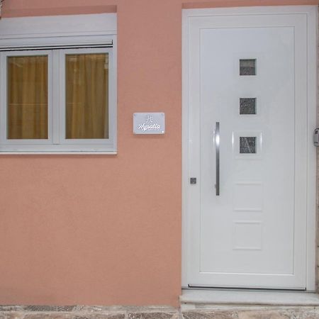 Hypatia Suites Zakynthos Town Exterior photo